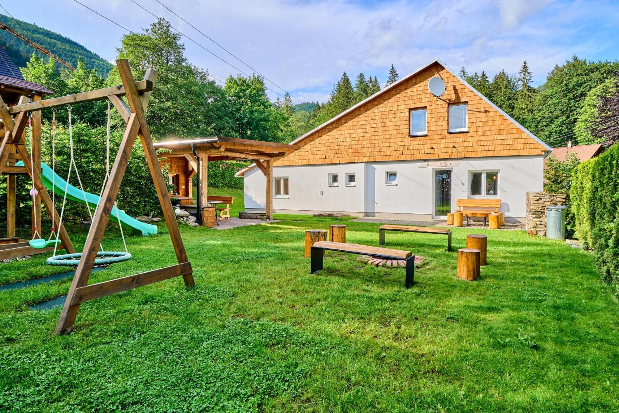 Desny Kout Villa Kouty Exterior photo